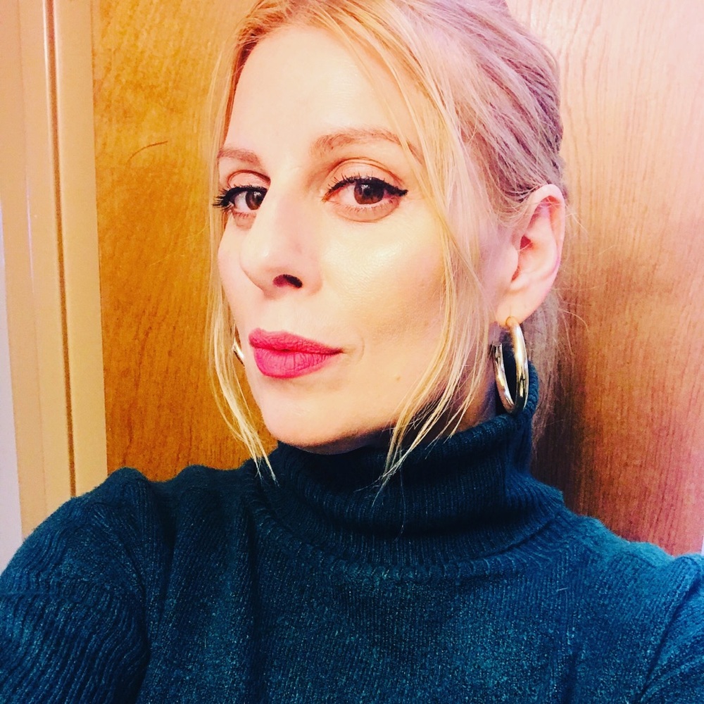 Meet your Posher, Angela